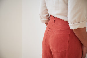 Wanderer Shorts - Paprika Linen